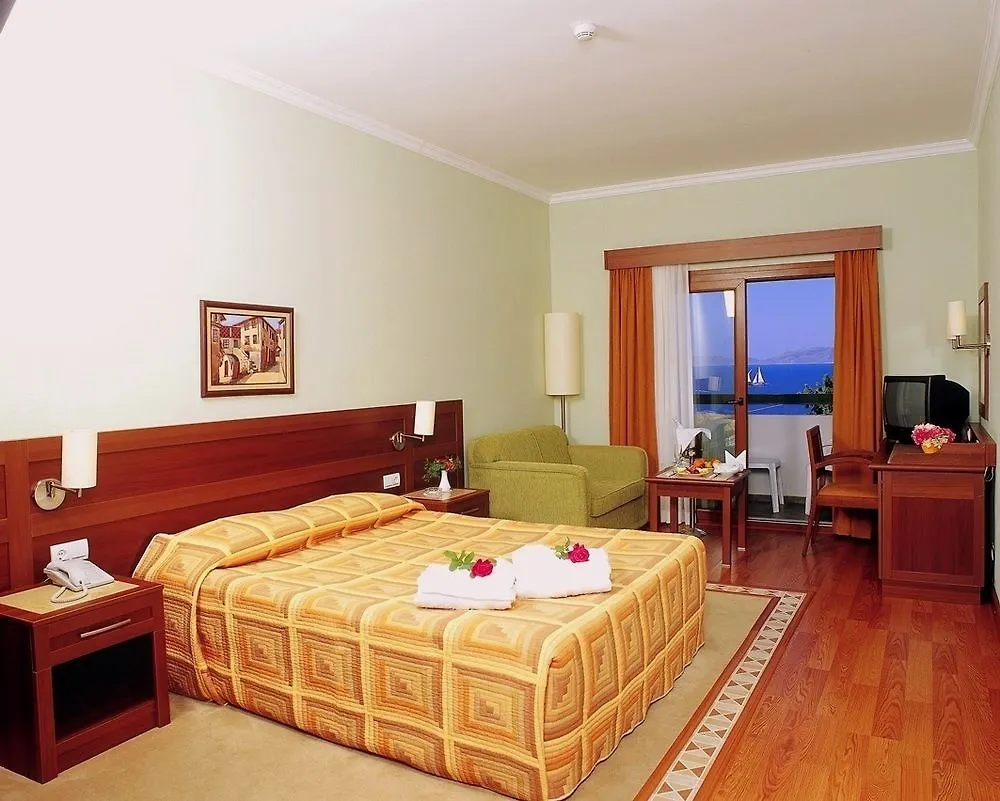 Woxxie Hotel Turgutreis 4*,