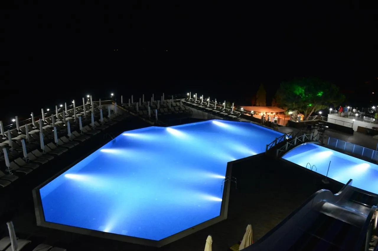 Woxxie Hotel Turgutreis 4*,